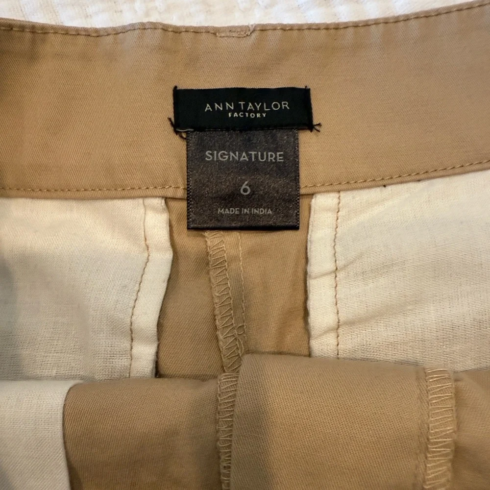 Ann Taylor Factory Tan Women's Shorts - Picture 2 of 3